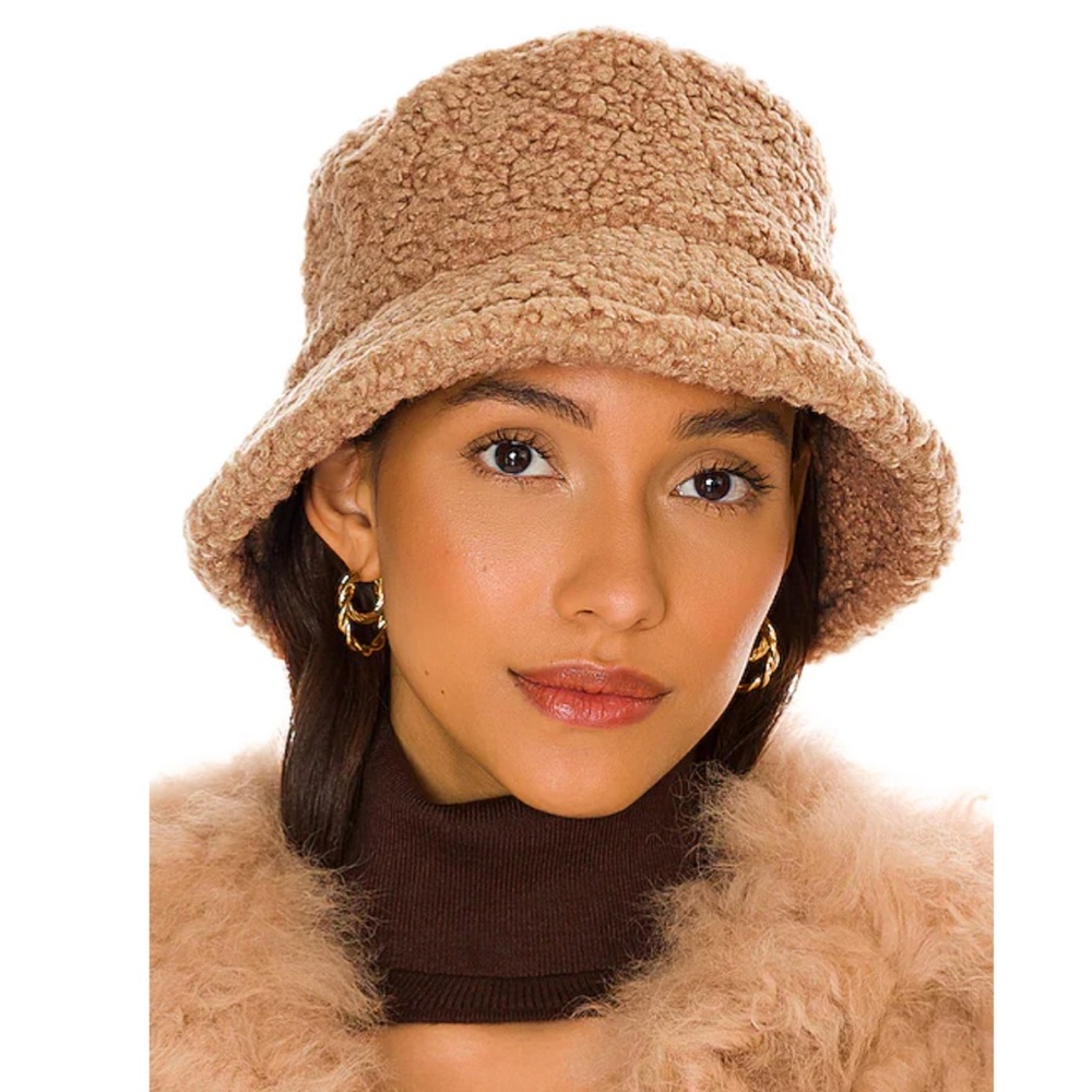 Sherpa bucket hat